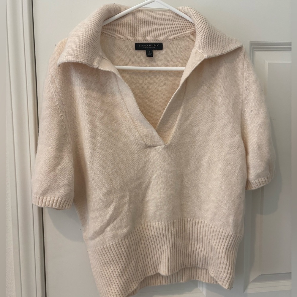 Banana Republic Cream Short Sleeve Collared Sweater